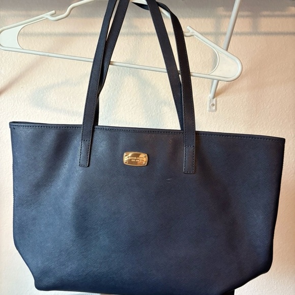 Handbags - Michael Kors Jet Set Travel Luggage Tote Navy Blue